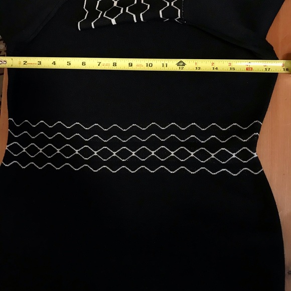 Nina Leonard 3Season retro black dress. gold hued design elements - Picture 7 of 9